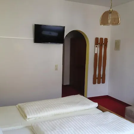 Schwarzer Adler Maison d'hôtes 3*