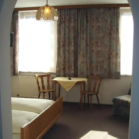 Schwarzer Adler 3* Landeck